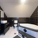 Big Duplex Terrace Free Parking Center شقة